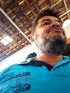 Snapshot of tarra122 chatting on 03.18.26 tarra122 online show from 03.18.26