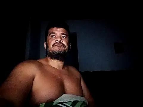 Snapshot of tarra122 chatting on 03.24.26 tarra122 online show from 03.24.26