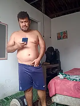 Snapshot of tarra122 chatting on 04.01.26 tarra122 online show from 04.01.26