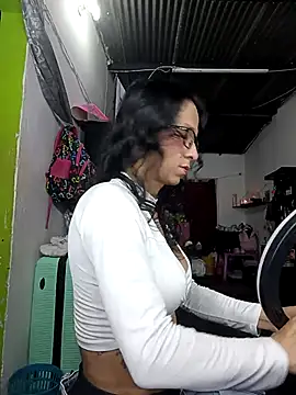 DaslyRoze online show from 03.02.25