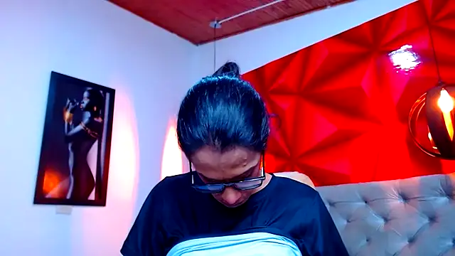 DaslyRoze online show from 09.12.25