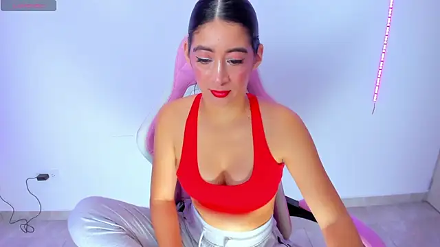 Snapshot of MeganWhite3 chatting on 02.23.25 MeganWhite3 online show from 02.23.25