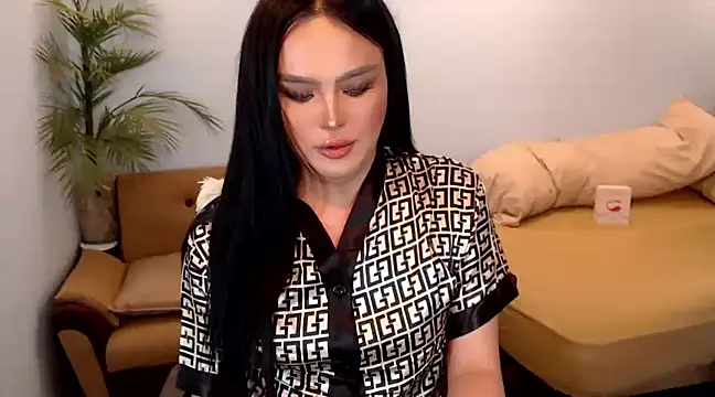 Snapshot of PrettyWomanxxx chatting on 12.03.24 PrettyWomanxxx online show from 12.03.24