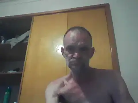 Snapshot of TooFknHorny1 chatting on 12.18.24 TooFknHorny1 online show from 12.18.24