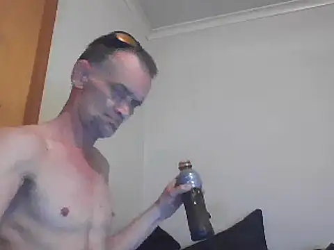 Snapshot of TooFknHorny1 chatting on 01.30.25 TooFknHorny1 online show from 01.30.25