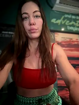 Snapshot of LilliThelo chatting on 10.01.25 LilliThelo online show from 10.01.25