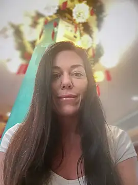 LilliThelo online show from 02.27.26