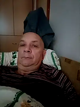 Snapshot of bigcock_marusz chatting on 12.15.24 bigcock marusz online show from 12.15.24