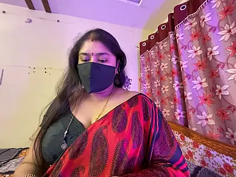 Snapshot of Love_4Sex chatting on 12.18.25 Love 4Sex online show from 12.18.25