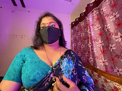 Snapshot of Love_4Sex chatting on 02.13.26 Love 4Sex online show from 02.13.26