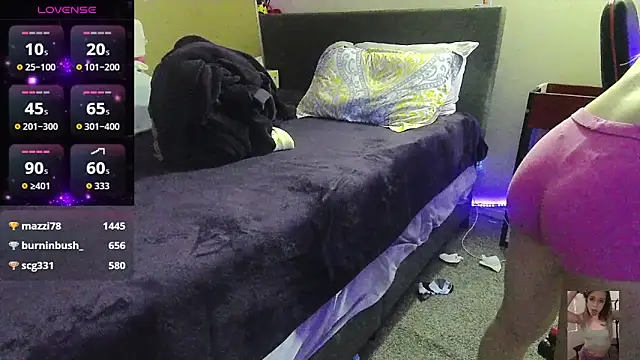 Blondiewithanass online show from 11.16.25