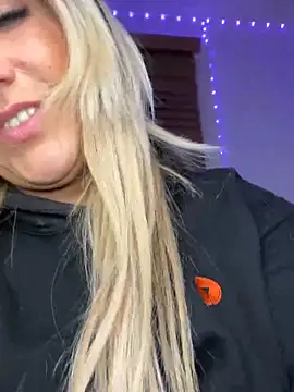 LittleMissEeve online show from 01.22.25