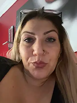 LittleMissEeve online show from 01.15.26