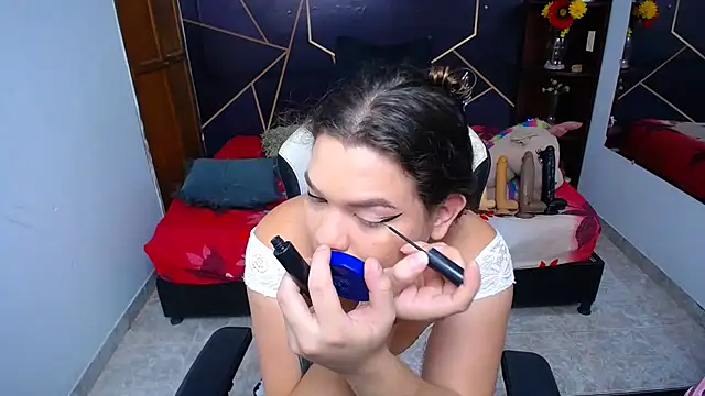 Snapshot of ShantalBlonde chatting on 09.25.25 ShantalBlonde online show from 09.25.25