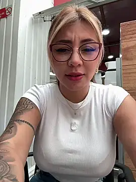 DIANITA 1988 online show from 12.18.24