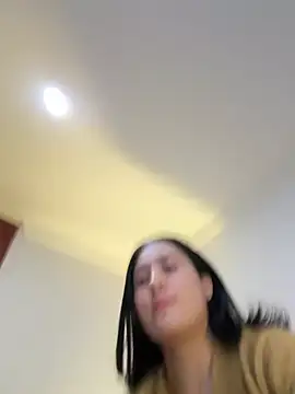 Nina lovi online show from 03.02.25