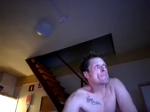Snapshot of Svenslut chatting on 02.09.25 Svenslut online show from 02.09.25