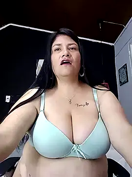 Snapshot of salomexlove_20 chatting on 12.27.24 salomexlove 20 online show from 12.27.24