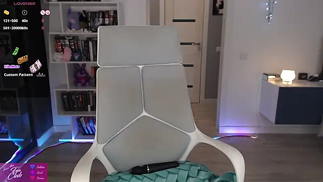 Emma Bryan online show from 02.15.26