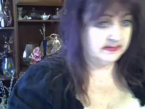 Snapshot of ElenaZed chatting on 02.26.25 ElenaZed online show from 02.26.25