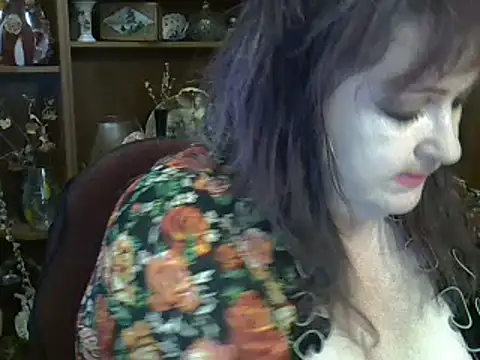 Snapshot of ElenaZed chatting on 03.06.25 ElenaZed online show from 03.06.25