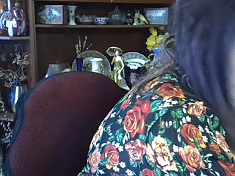 Snapshot of ElenaZed chatting on 03.15.25 ElenaZed online show from 03.15.25