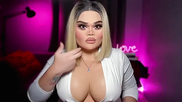 KarolinaThompson online show from 02.18.26