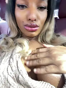 Snapshot of NicoleCocksXXX chatting on 01.29.25 NicoleCocksXXX online show from 01.29.25