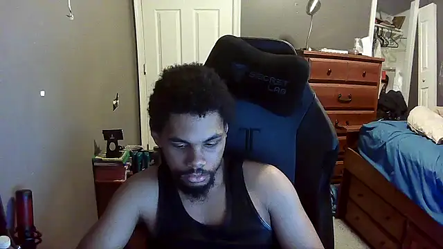 Snapshot of Neovergil0 chatting on 01.01.25 Neovergil0 online show from 01.01.25