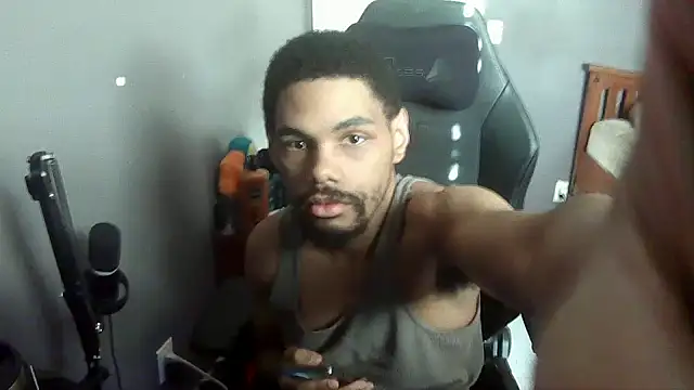 Snapshot of Neovergil0 chatting on 10.14.25 Neovergil0 online show from 10.14.25