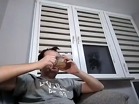 Snapshot of grzes19763 chatting on 12.19.25 grzes19763 online show from 12.19.25