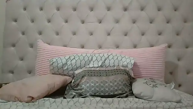 beautylovess online show from 12.18.25