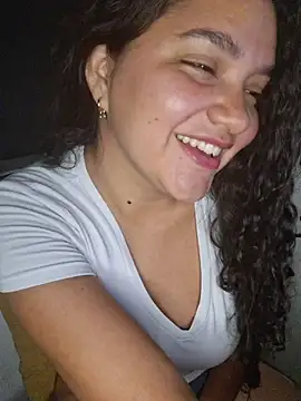 Snapshot of blerstefan1 chatting on 10.21.25 blerstefan1 online show from 10.21.25