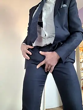 Justforoneday online show from 03.04.25