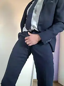 Justforoneday online show from 11.04.25