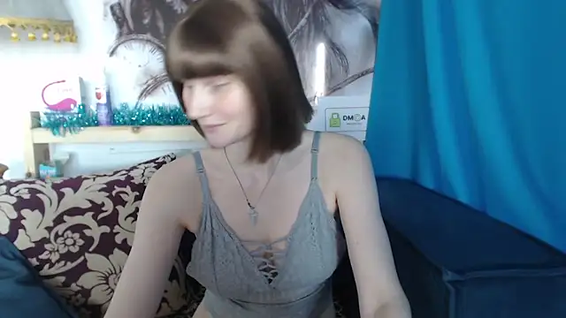 Snapshot of cornflower_mm chatting on 02.06.25 cornflower mm online show from 02.06.25