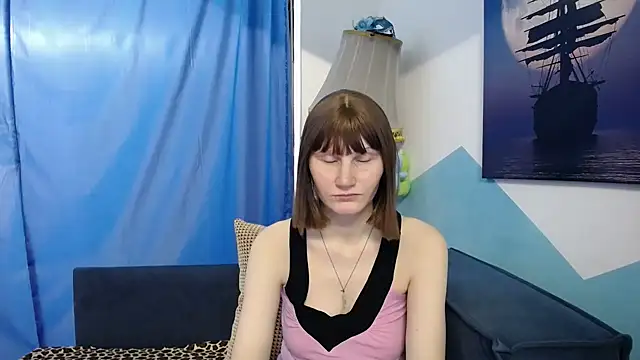 Snapshot of cornflower_mm chatting on 01.19.26 cornflower mm online show from 01.19.26