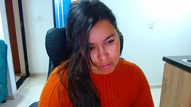 Ixchel Anaid online show from 02.19.25