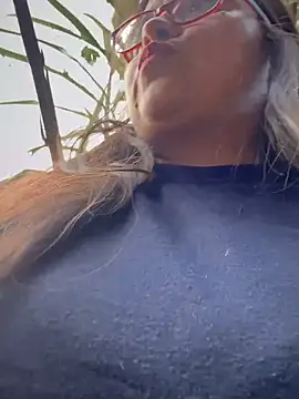 Ixchel Anaid online show from 11.01.25