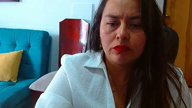 Ixchel Anaid online show from 11.11.25