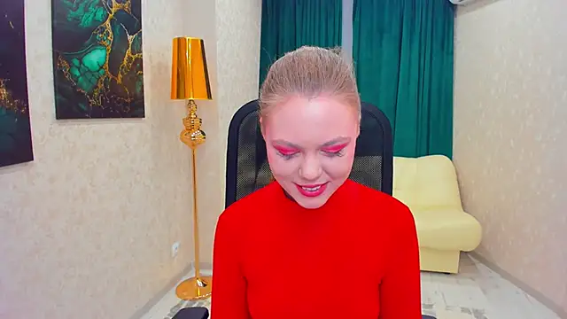 Strawberrye online show from 01.12.25