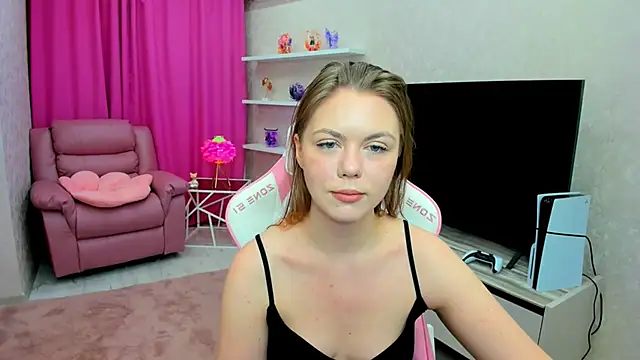 Strawberrye online show from 01.17.26