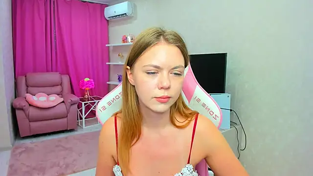 Strawberrye online show from 03.31.26