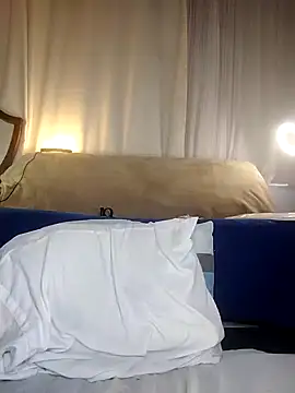 Snapshot of estrella_tasty chatting on 02.22.25 estrella tasty online show from 02.22.25