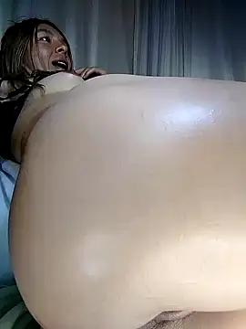 Snapshot of estrella_tasty chatting on 03.01.25 estrella tasty online show from 03.01.25
