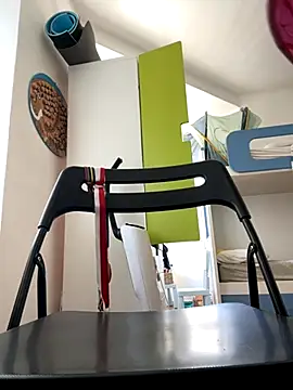 Snapshot of Aestheticsgirl chatting on 09.19.25 Aestheticsgirl online show from 09.19.25