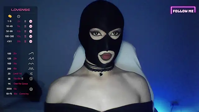 Bigfemblue online show from 10.11.25