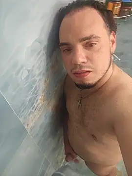 Snapshot of latinoflpr chatting on 11.27.25 latinoflpr online show from 11.27.25