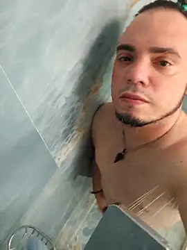 Snapshot of latinoflpr chatting on 01.12.26 latinoflpr online show from 01.12.26