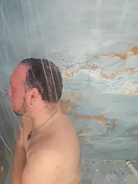 Snapshot of latinoflpr chatting on 01.14.26 latinoflpr online show from 01.14.26